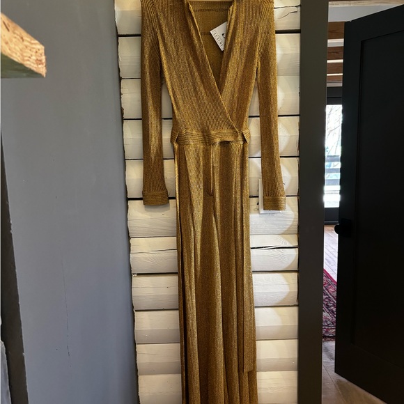 Missoni Metallic Knit Wrap Jumpsuit Gold Lurex Wide Leg Plunge Size 38 NWT Italy - Picture 2 of 16